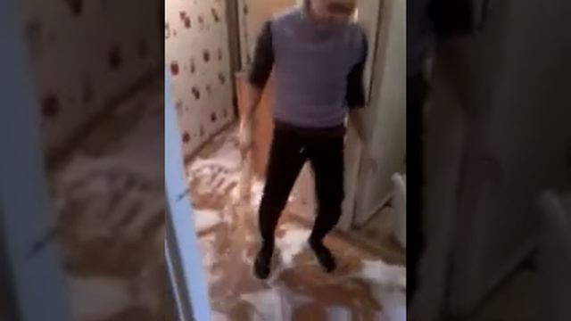 Как надо мыть полы