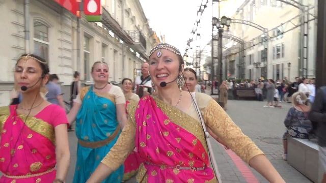 Харинама в Екатеринбурге. Прогулки по городу. смотреть онлайн