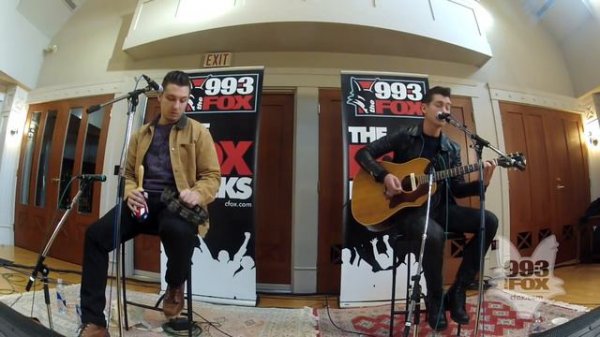 Arctic Monkeys - Snap Out Of It (Fox Uninvited Guest)