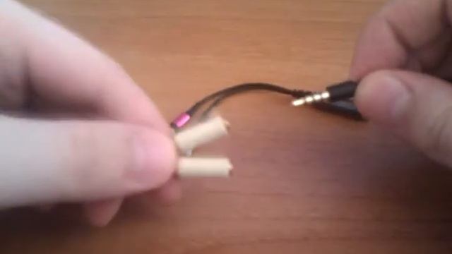 Gold Plated 3.5mm Female to Dual Male Audio Split Adapter смотреть онлайн