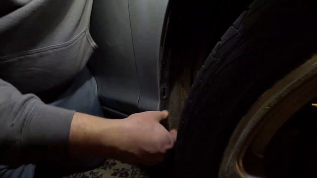 How to remove bumper and fender liner on Salvaged Honda Civic Si EP3 Episode 3 смотреть онлайн