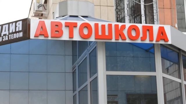 Светодиодная вывеска. Изготовление вывесок в Казани http://izgotovlenie-vivesok.ru/ смотреть онлайн