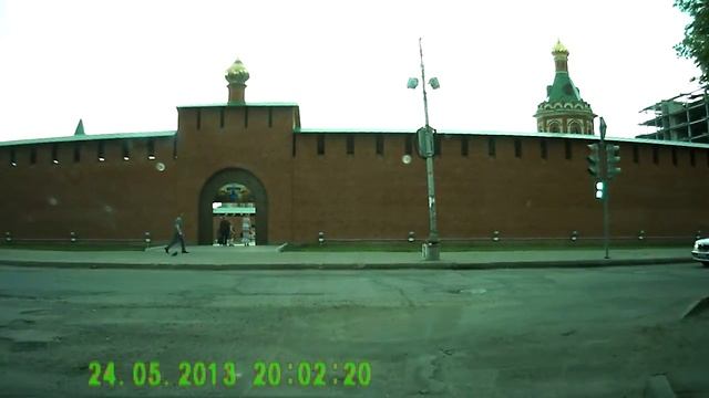 Пьяная девица переходит дорогу в Йошкар-Оле смотреть онлайн