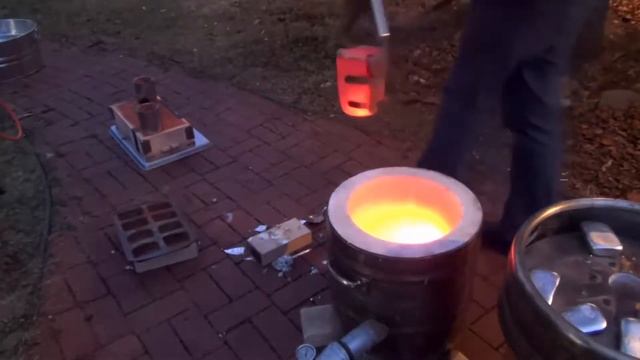 САМОДЕЛЬНОЕ ДОМИНО ИЗ АЛЮМИНИЯ ПЛАВКА МЕТАЛЛА смотреть онлайн