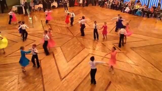 Маша Верясова Филипп Сергунин (Латина) смотреть онлайн