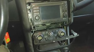 Ниссан Кашкай - как снять магнитолу.