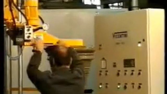 Пресс для кашпо PF 700 с манипулятором смотреть онлайн