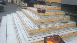 Монтаж системы снеготаяния. Обогрев крыльца нагревательным кабелем Fenix ADPSV30