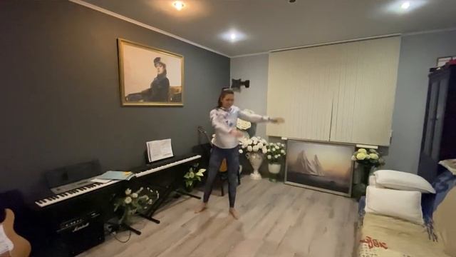 ?♂️Физзарядка для души:Подъем рук наверх и опускаем вниз, вращаем туловище/02.09.23 23:13 смотреть онлайн