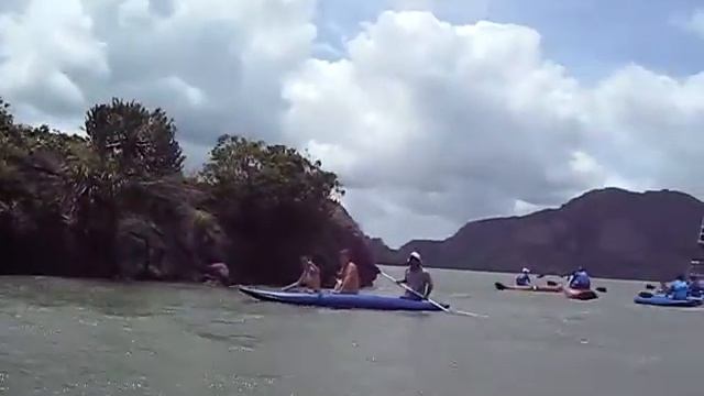 Острова Джеймса Бонда Морские байдарки.avi смотреть онлайн