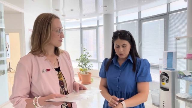 Вручение диплома ГосОбразца после окончания курса «косметолог-эстетист» смотреть онлайн