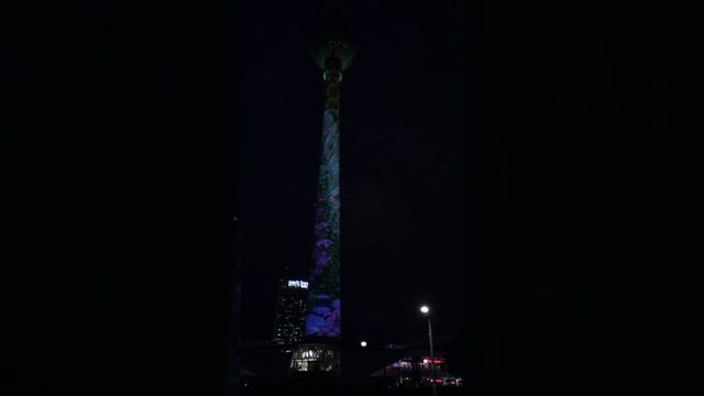 FESTIVAL OF LIGHTS DER FERNSEHTURM – Berlin смотреть онлайн