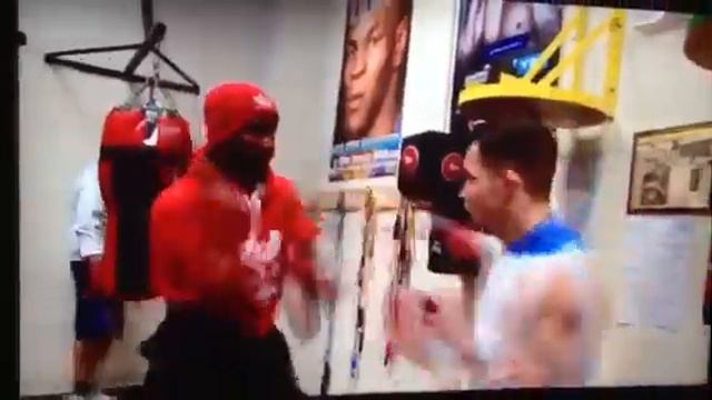 Pietro Menga & Oliver Harrison - Boxing Padwork смотреть онлайн