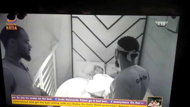 Erica prevents Prince from sleeping at HOH lounge смотреть онлайн