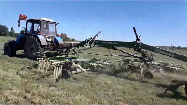 Ворошилка KRONE MTZ 1221 смотреть онлайн
