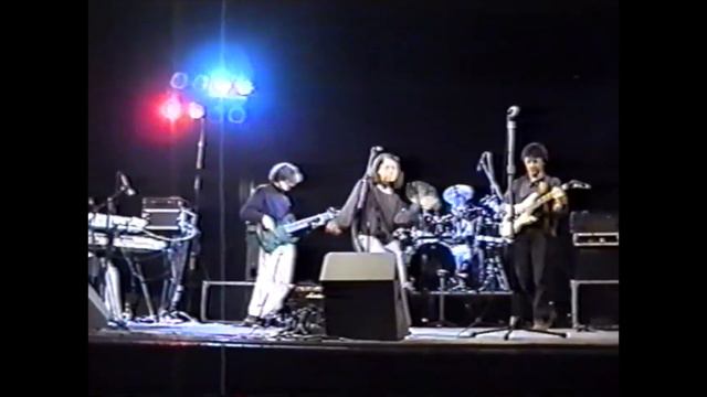 Optus Live Teatro Sociale 09/02/1999 Selezioni Arezzo Wave смотреть онлайн