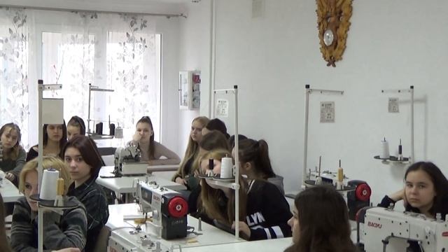 Майстер клас «Оздоблення виробу буфами» смотреть онлайн