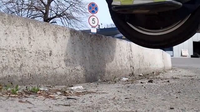 Прыжок через бордюр смотреть онлайн
