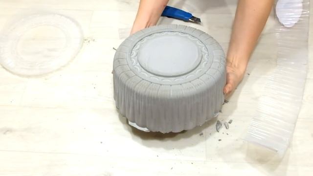 Вазон из бетона В КОРОБКЕ ОТ ТОРТА смотреть онлайн