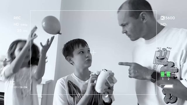 Открываем подарки на 8 лет канала Мистер Макс смотреть онлайн