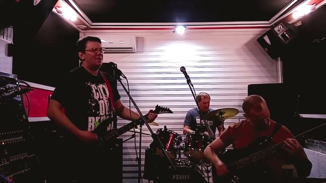 #ГрОб Все идет по плану (#SegSan liveкавер) This is a live cover of GrOb's "Vse idet po planu" смотреть онлайн