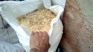 Бытовые хитрости.Утепление дома опилками.