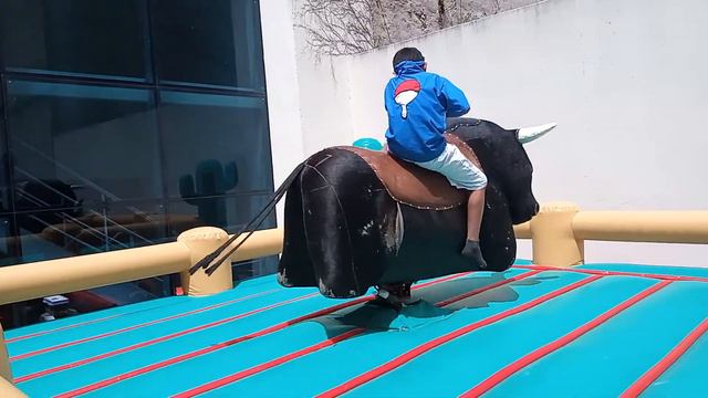 jonas.m ( toro mecánico junto a su primo Demian y su madrina) #jigoku #anime смотреть онлайн