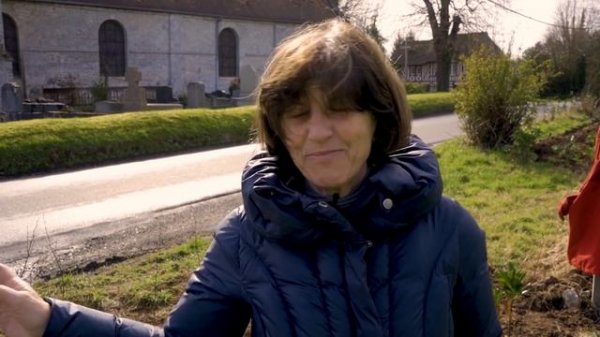 Chateau Garden MAKEOVER (part 1) - How to renovate a Chateau (Without killing your partner) ep. 12