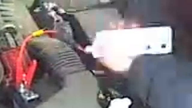 Запуск авто с дохлым аккумулятором смотреть онлайн