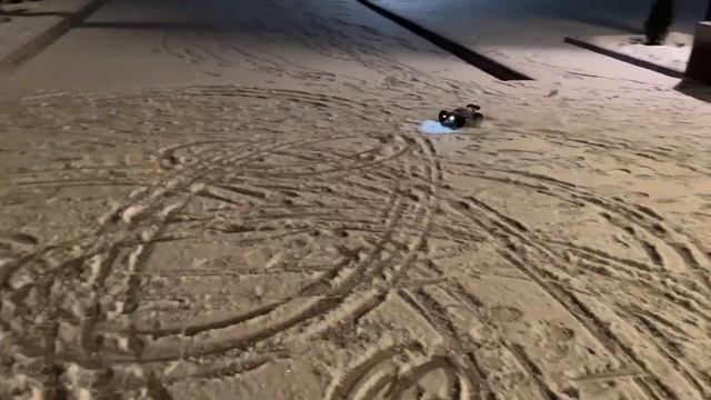 Машинка 1/16 на радиоуправлении в деле!!! смотреть онлайн