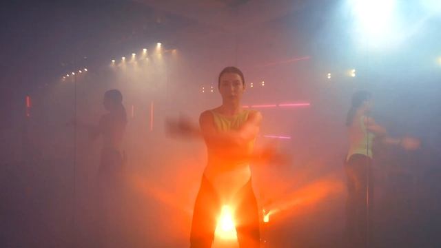 ЮЛЯ КАЗАРИНА // Vogue смотреть онлайн
