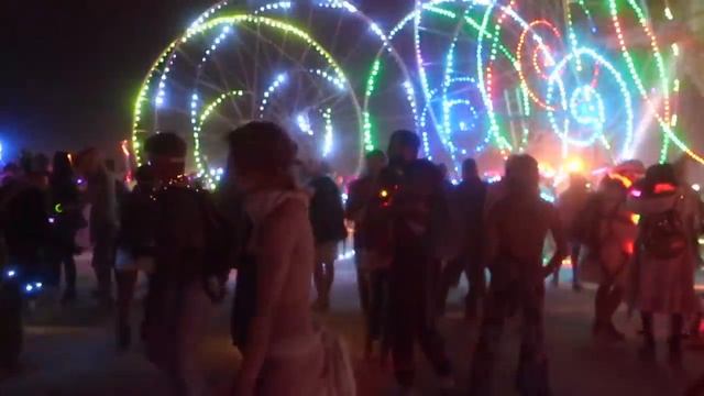 4 Minutes Inside the Madness at Burning Man 2018 смотреть онлайн