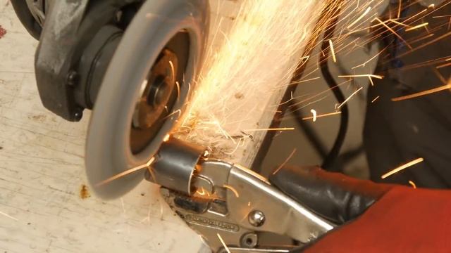 Personal fit steel pipe stool смотреть онлайн