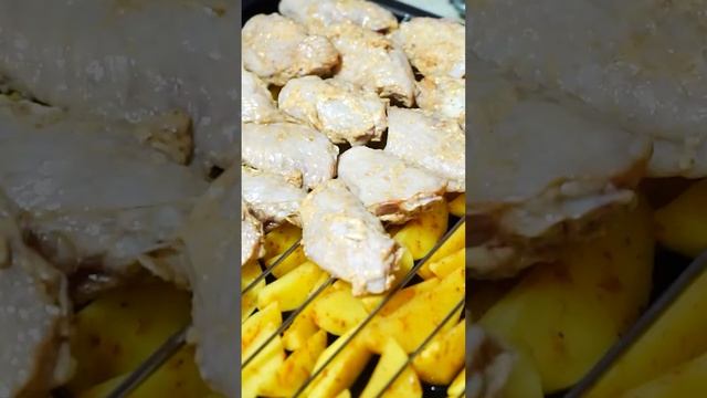 Крылья в духовке с картофелем смотреть онлайн