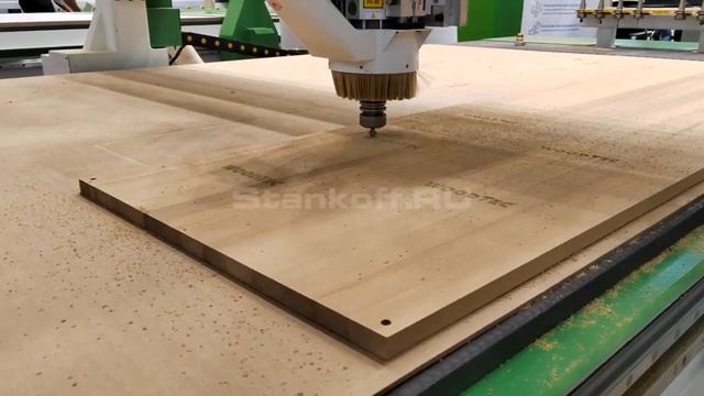 Фрезерно-гравировальный станок с ЧПУ WoodTec HA 2030 C на выставке Лесдревмаш 2022 смотреть онлайн
