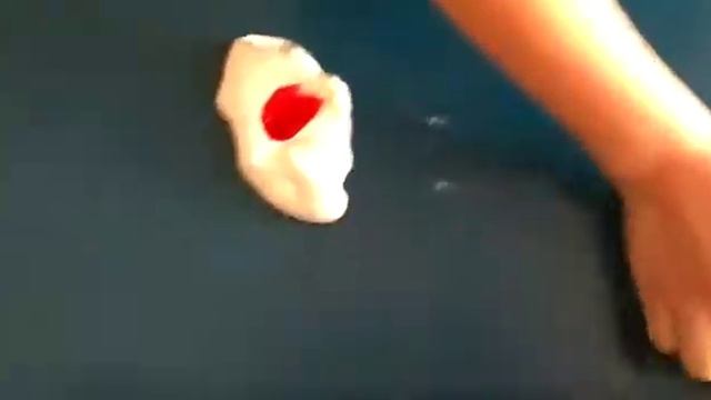 Батл красок/Какие краски окрасят слайм лучше?/Видео Mariya.com смотреть онлайн