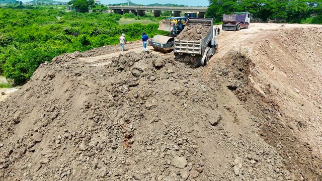 Строительство насыпной дороги смотреть онлайн