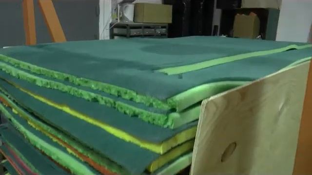 Резка абразивной губки вертикальной струной смотреть онлайн