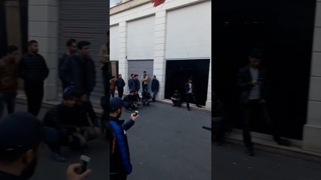 Taksim istiklal cad... смотреть онлайн