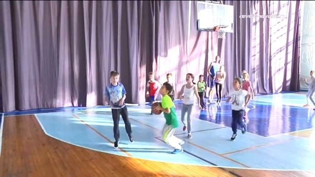 В Ревде звезды спорта провели мастер-класс по баскетболу смотреть онлайн