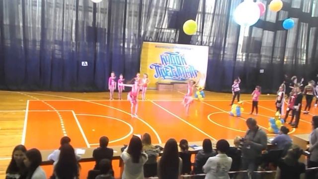 Alexandra i Diana Disco slow смотреть онлайн