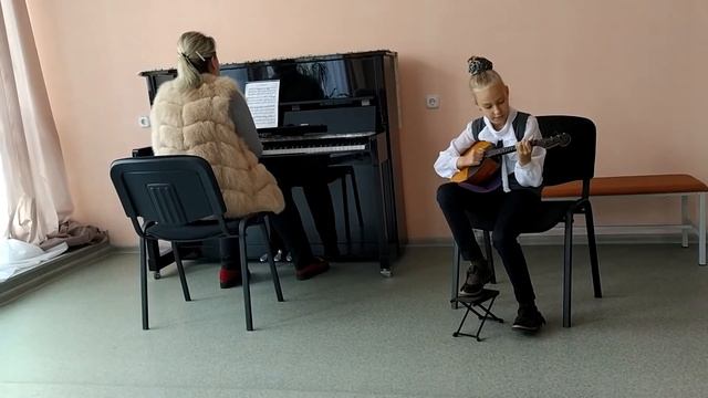 "Как под яблонькой" ( рус. нар .песня) обр. В.Андреева. исполняет Миронова Анастасия. смотреть онлайн