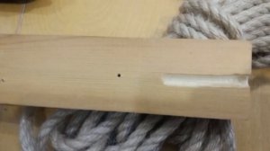 Как сделать дом для кошки с лежанкой и когтеточкой своими руками