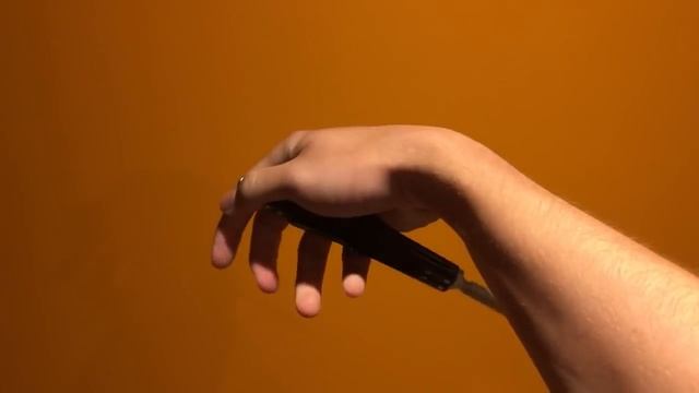 Butterfly Knife Tricks for Beginners #4 (Latch Drop) смотреть онлайн