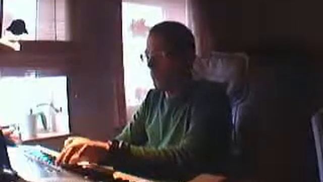 Proxima Keyboard "River Flows In You" смотреть онлайн