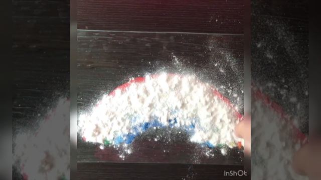 Ш-ш-шипящий радужный опыт🌈 смотреть онлайн