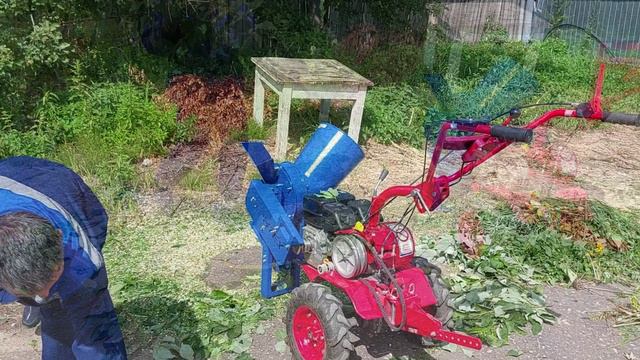 Видео обзор универсальной приставки для измельчения веток и травы 