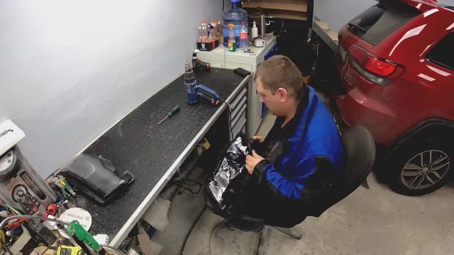 JEEP GRAND CHEROKEE замена штатных линз на Hella 5 смотреть онлайн