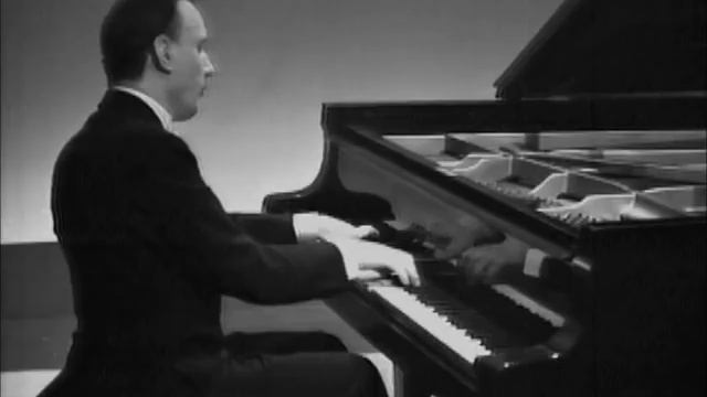 Arturo Benedetti Michelangeli Recital 2/24/67 Carnegie Hall смотреть онлайн