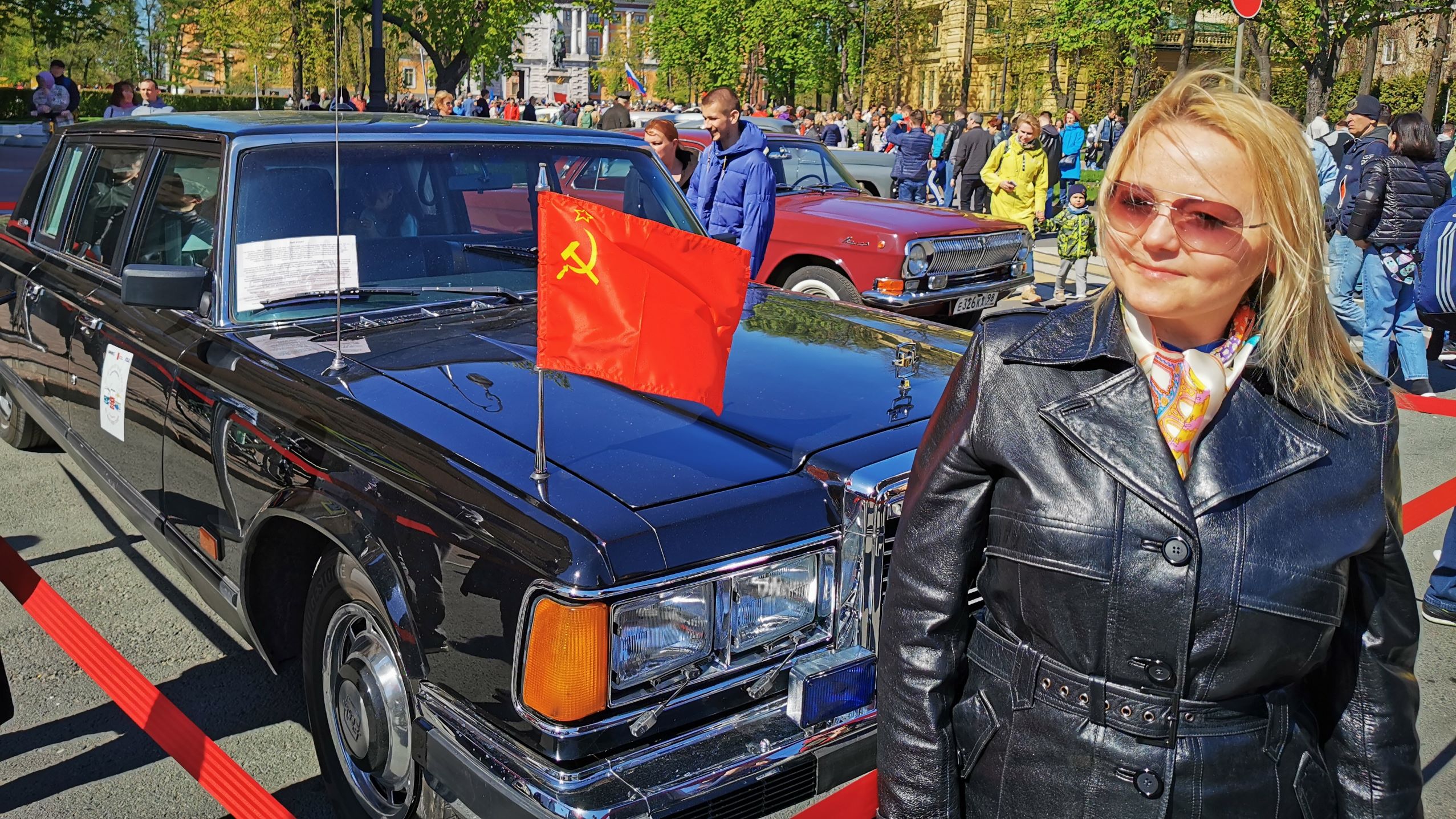 Последний советский лимузин - ЗиЛ 41047, «Волги» с оленями, знаменитые «Победы», и спецтранспорт смотреть онлайн